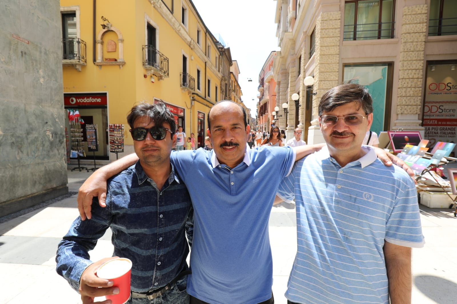 international tour of Elcure - 7